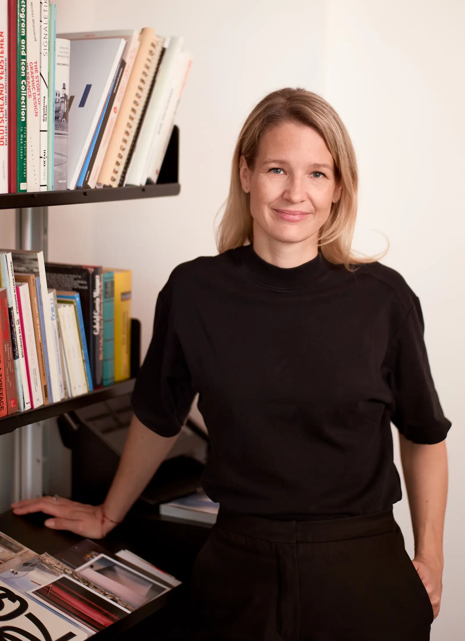 Julia Weber in ihrem Arbeitsraum